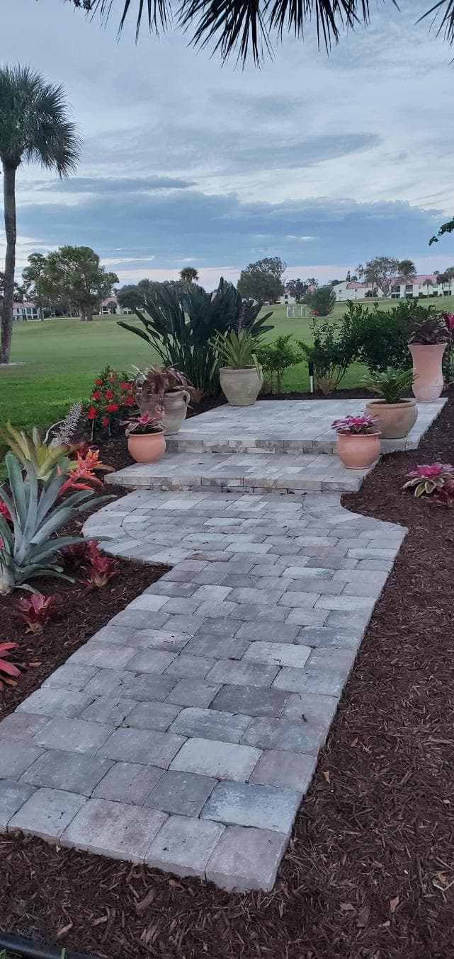 Pavers & Hardscaping project by Domi Landscape — photo 1