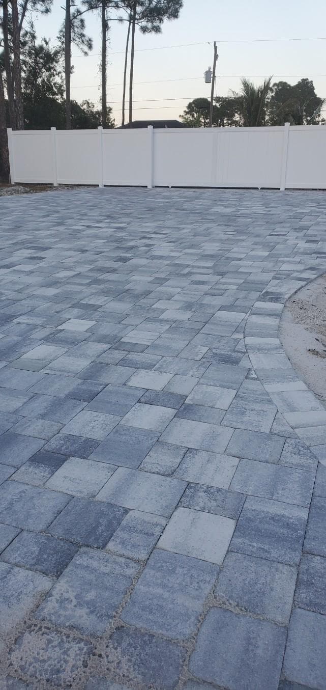 Pavers & Hardscaping project by Domi Landscape — photo 3